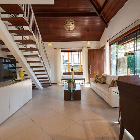 Casa Espetacular Entre Geriba E Ferradurinha - Wifi 200Mb - Piscina Do Codominio - 700 M Da Praia - Garagem - 4 Suites - Area Gourmet Privativa - Cozinha Equipada - Area Kids - Portaria 24H - Ar Condicionado Búzios Buitenkant foto